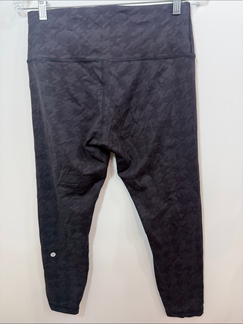 Lululemon Wunder Train crop black pattern leggings size 12